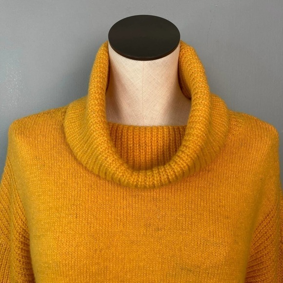 CALVIN Klein Jeans Goldenrod Yellow Rolled Cowl Neck Wool Blend Sweater Womens M - Picture 2 of 12